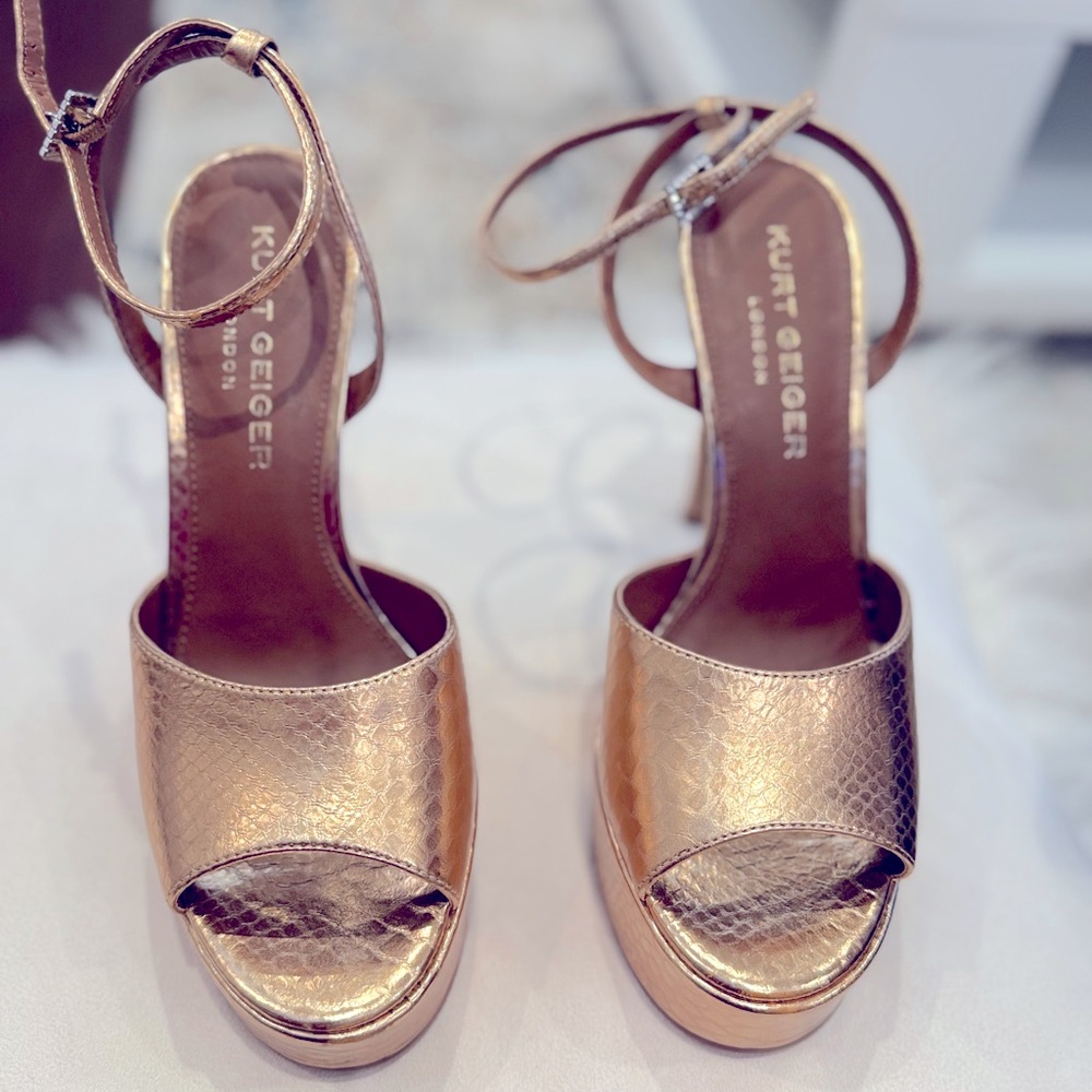 KURT GEIGER LONDON
Women's Pierra Peep Toe Platform High Heel Sandals,Brand new
